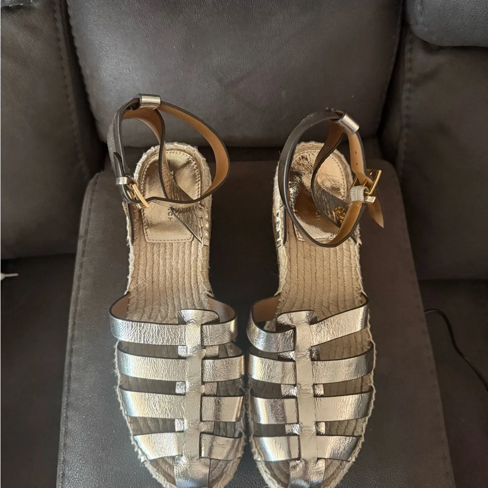 TORY BURCH Gold Metallic Leather Wedge Fisherman Sandals Ankle Strap Buckle